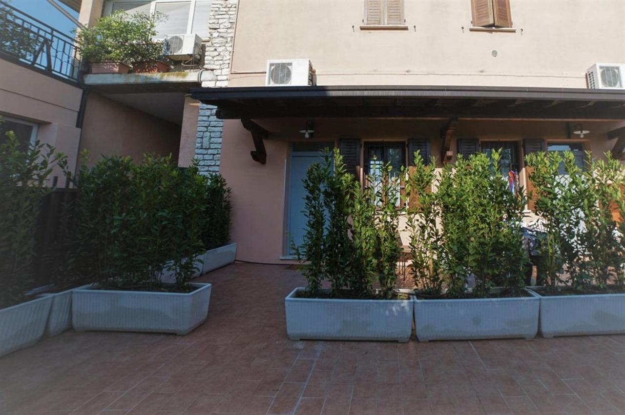 Alloro Appartamenti Sirmione Exterior foto